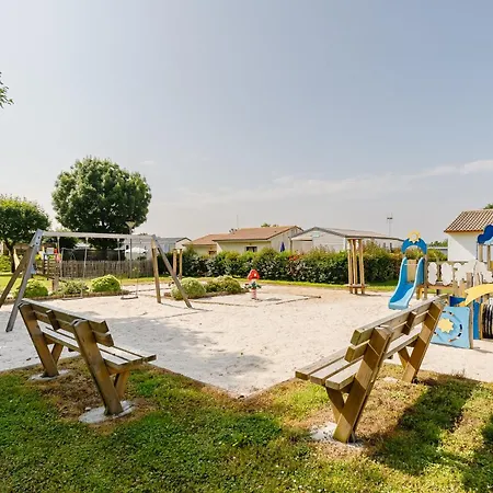 Holiday park Village Les Rivieres Mache