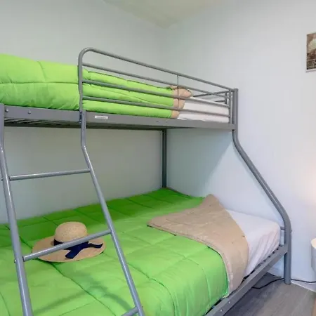 Village Les Rivieres Holiday park *