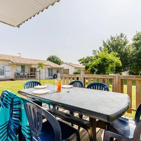 Village Les Rivieres Holiday park *